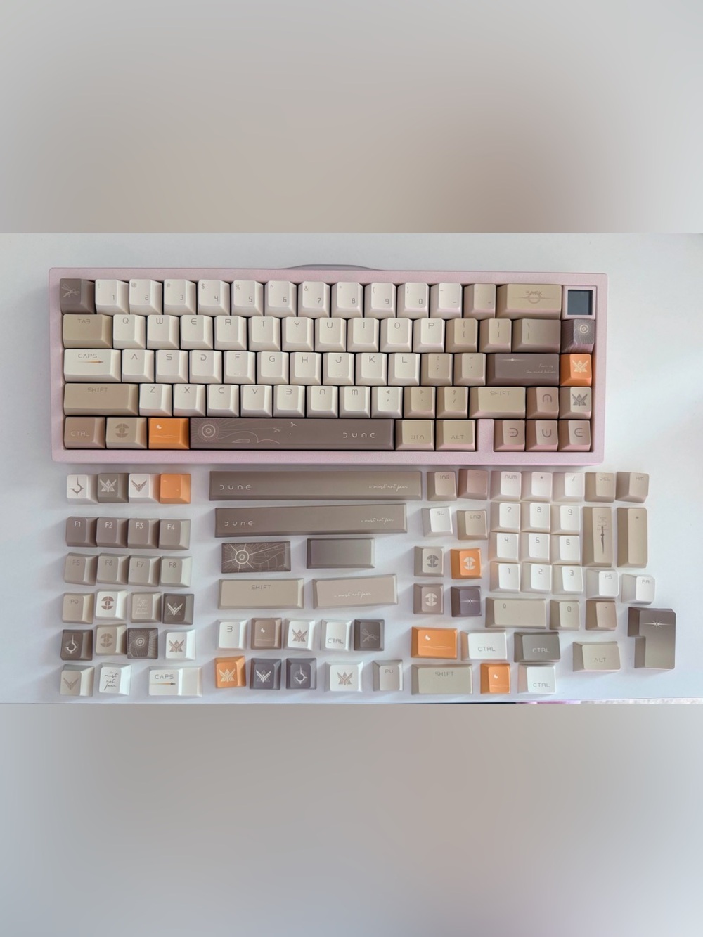 Dune Keycaps Cherri Profile